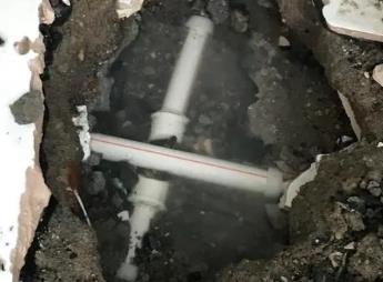 阿荣阳台漏水维修公司为您分享楼上楼下漏水怎么处理
